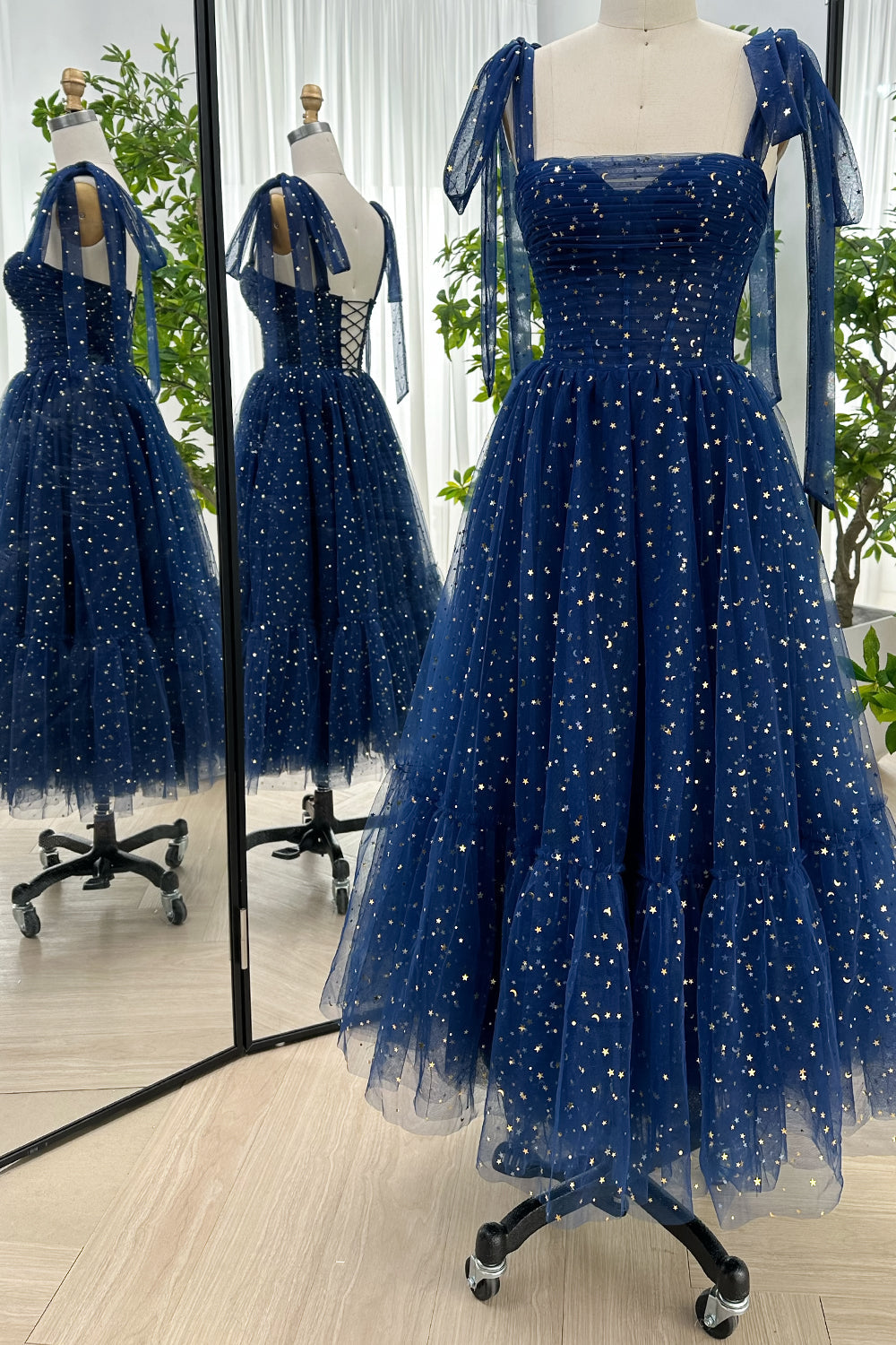 Dark Navy Tulle Sweetheart Midi Formal Dress with Removable Straps THEGIRLSOUTFITS Dark Navy Tulle Sweetheart Midi Formal Dress with Removable Straps THEGIRLSOUTFITS